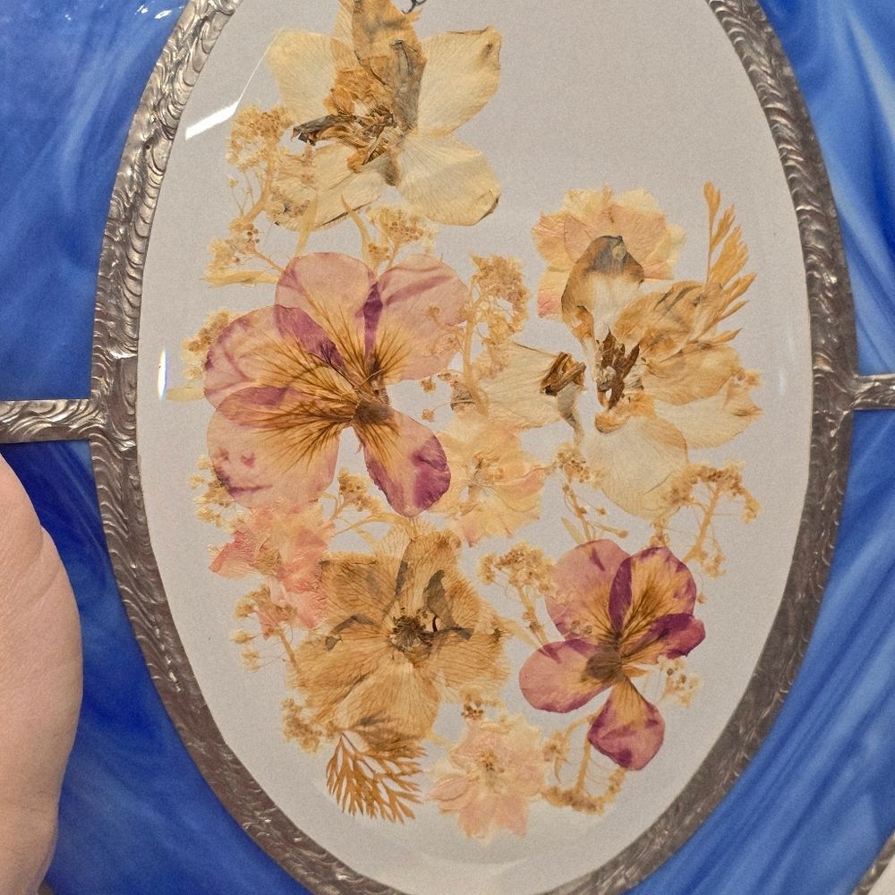 Vintage Large Cobalt Blue Stained Glass Dried Pressed Flowers Window Suncatcher - Picture 4 of 11